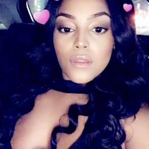 Meet your Posher, Kenisha